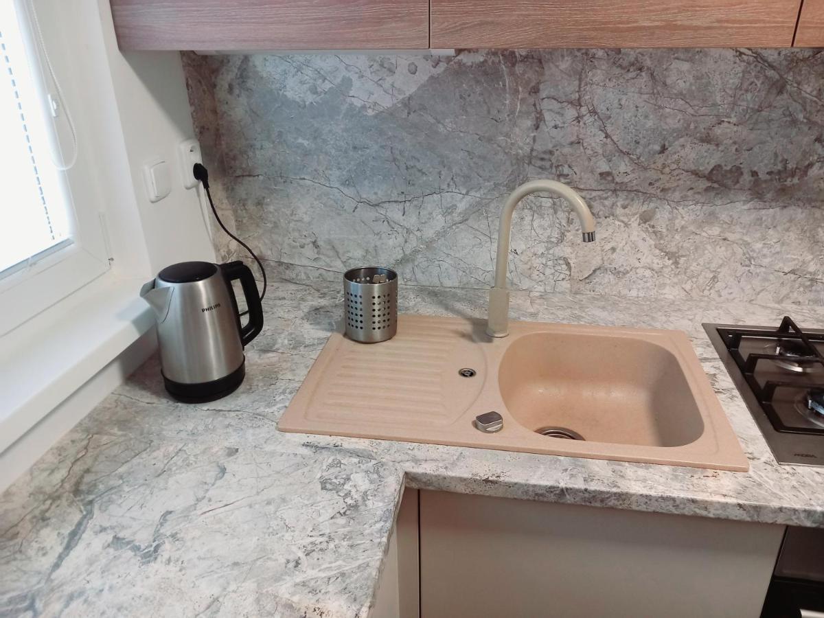 Stylovy Apartman V Samorine Esterno foto